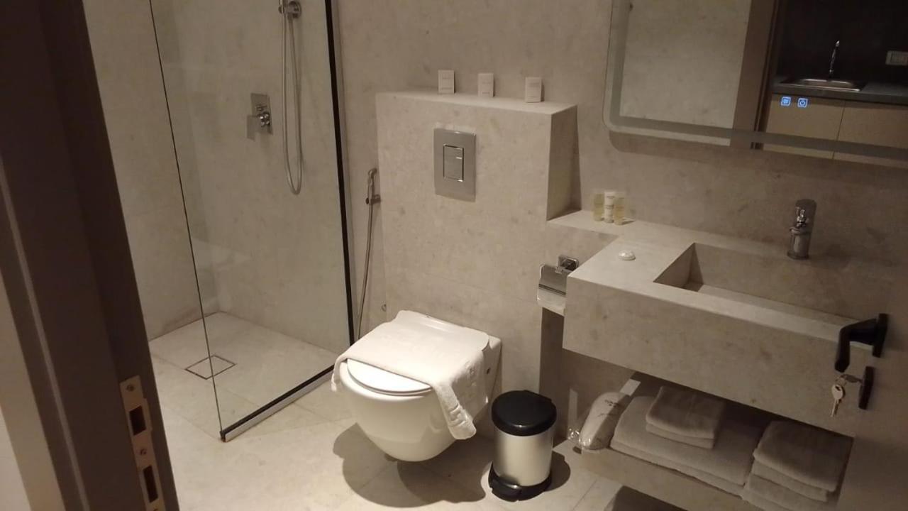 Gardens Hotel Amman Ngoại thất bức ảnh