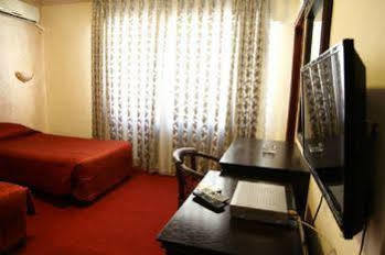 Gardens Hotel Amman Ngoại thất bức ảnh
